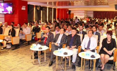 Hơn 250 ứng viên tham gia ngày hội “Ai cũng có thể làm phi công” của VietJetAir